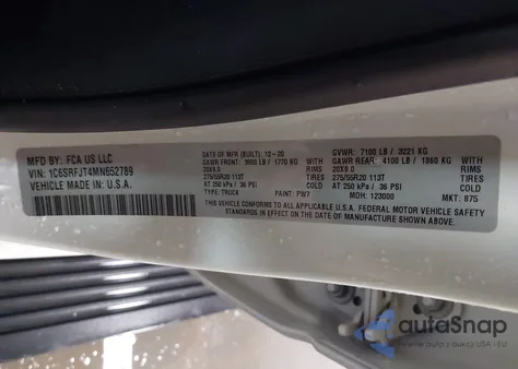 2021 Ram 1500 Laramie 4X4 5'7 Box из США, поврежденный, VIN 1C6SRFJT4MN652789